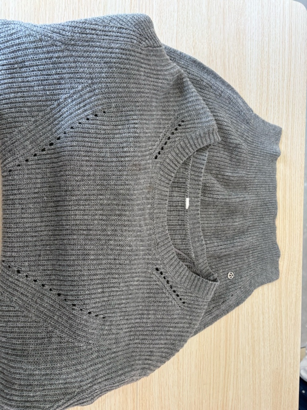 Lululemon Gray Ribbed Knit Sweater